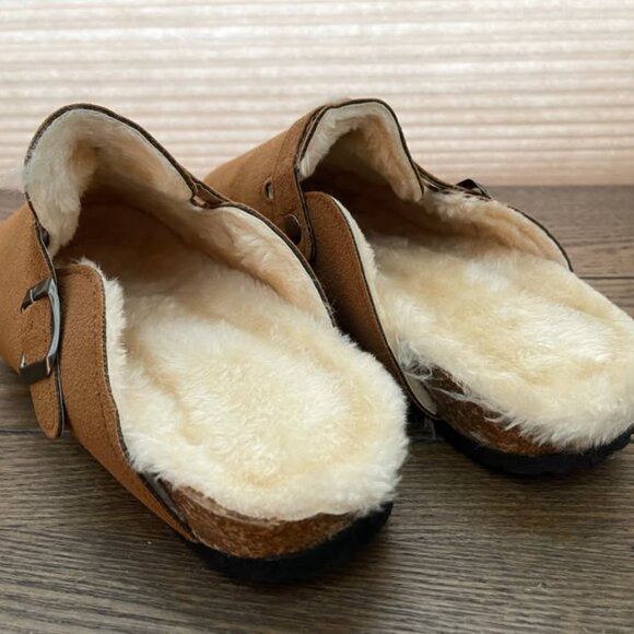 Women's Slipper Clogs - Picture 5 of 7